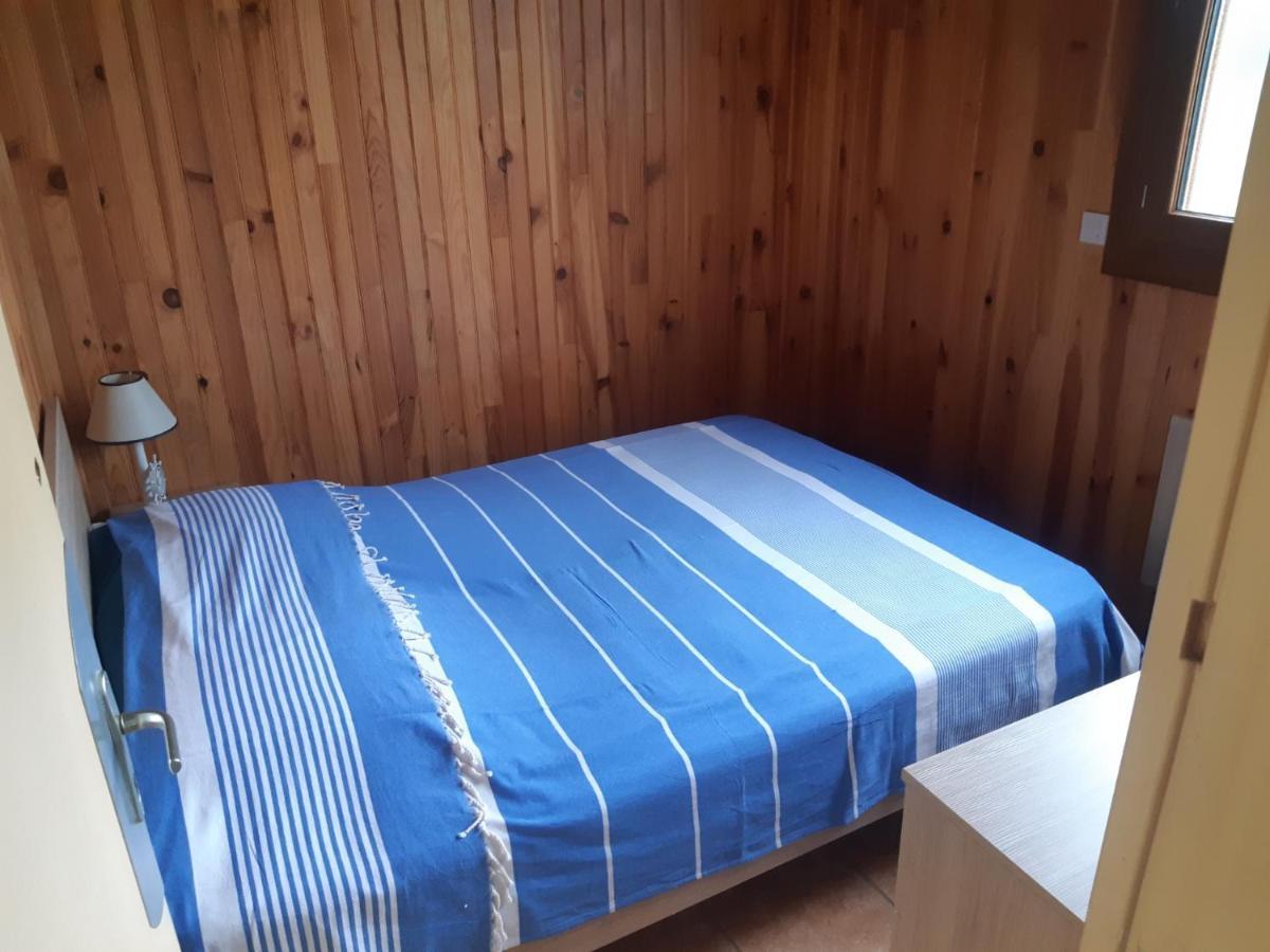 Maison A La Campagne Avec Piscine Flayat Ngoại thất bức ảnh